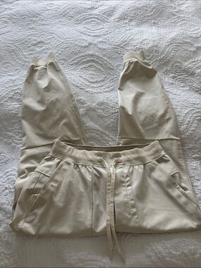 lululemon athletica Cream Drawstring Jogger Pants